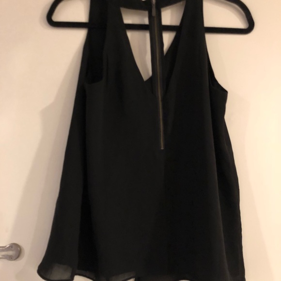 Black and White Banana Republic Top - Picture 3 of 3